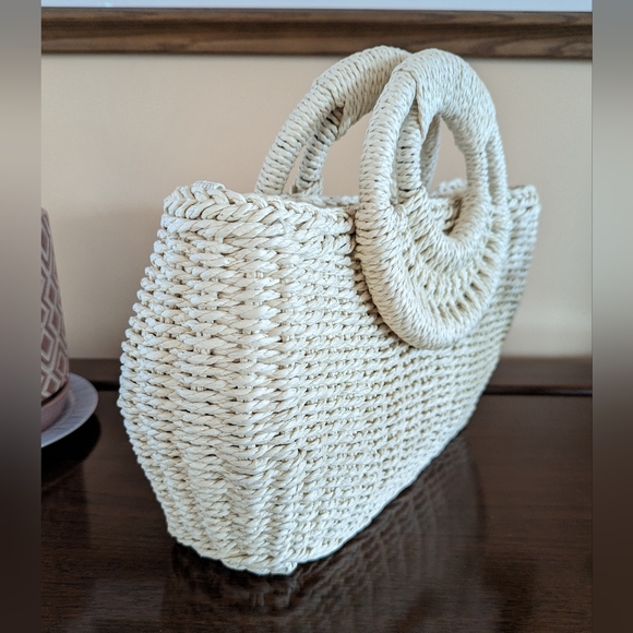 Rattan Summer Purse with Drawstring, NWOT - Picture 2 of 5